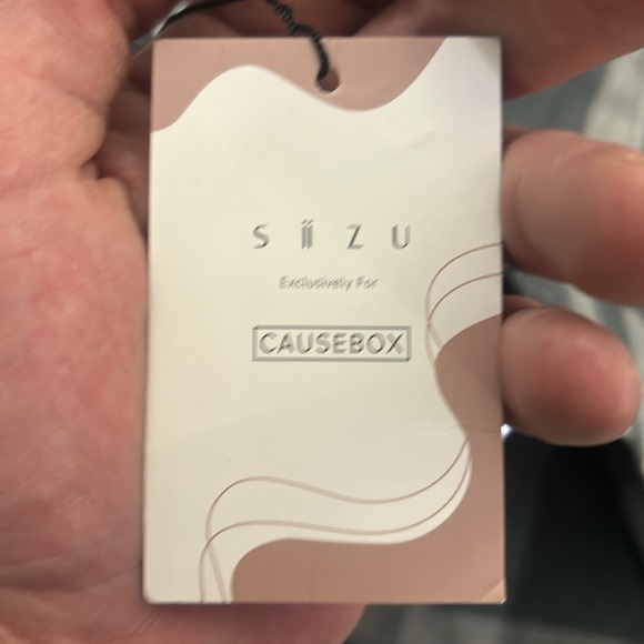 Shall brand new with tags - Picture 2 of 2